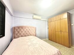 Blk 102 Jurong East Ville (Jurong East), HDB 3 Rooms #540760221
